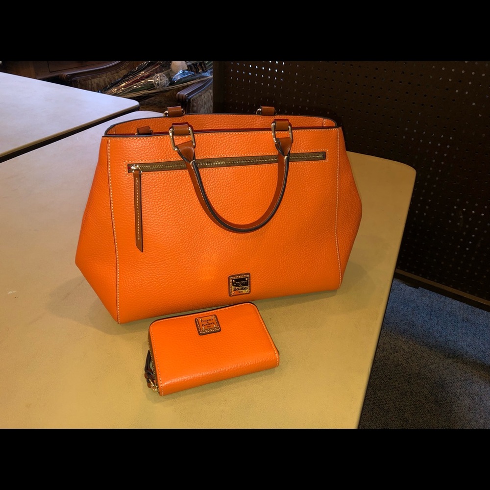 Dooney and Burke pocketbook and matching wallet! New!